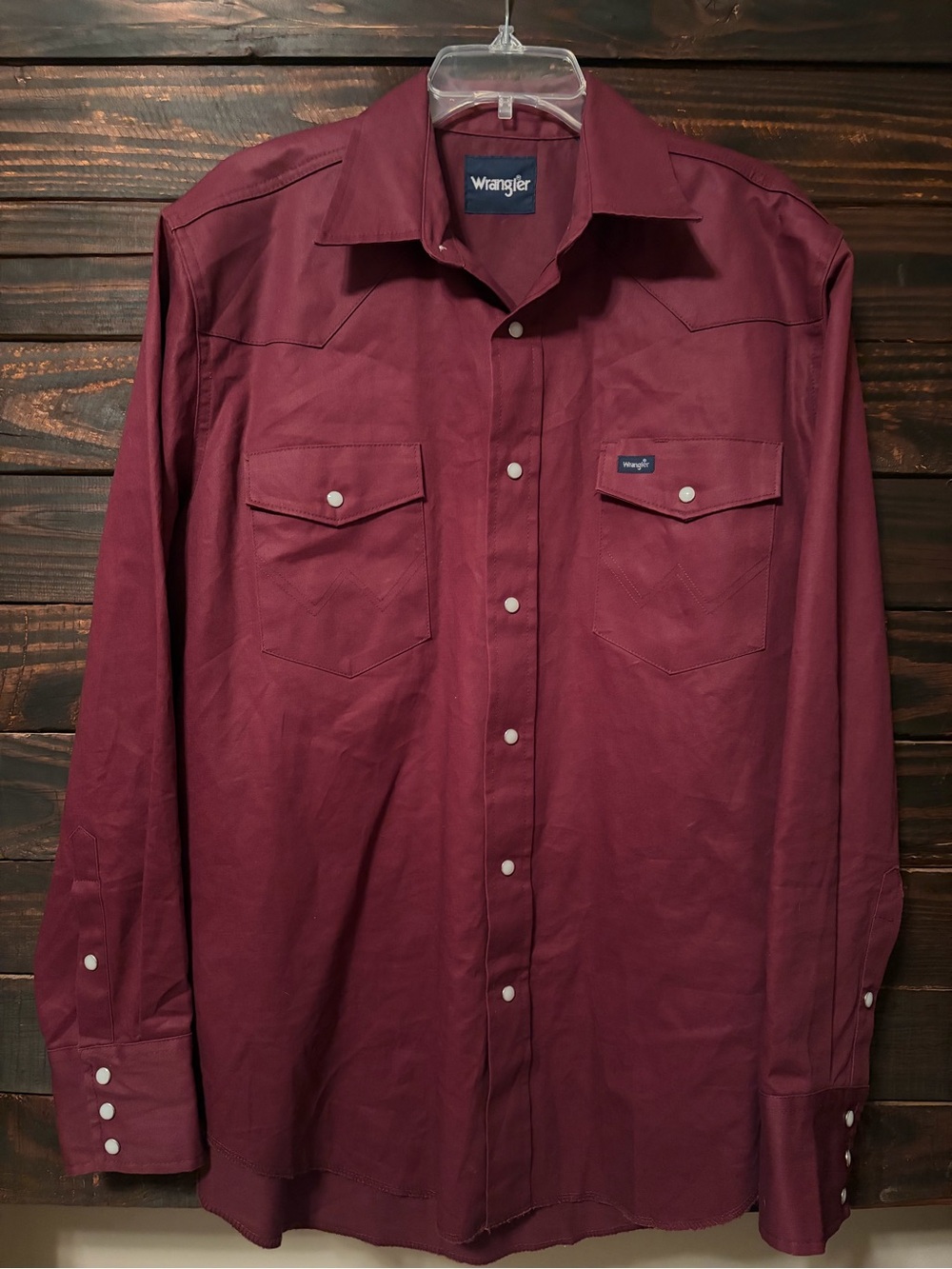 Wrangler Men's Button-Down Western Shirt in Burgundy - Picture 2 of 8